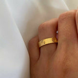 ANILLO DE BELLEZA FLORAL DEL AMOR