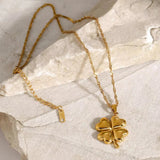 Collar de Oro Ella Clover