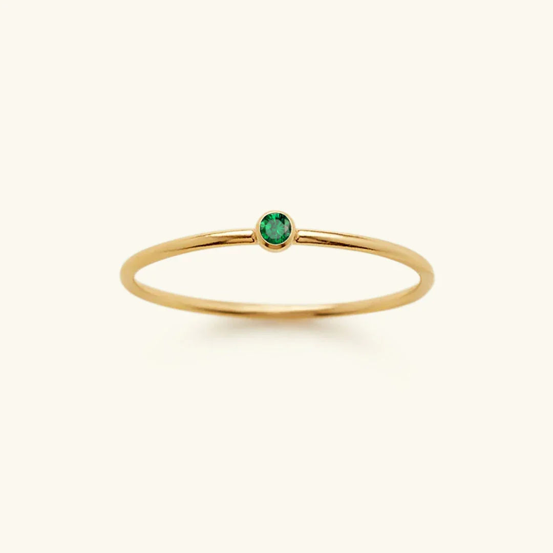 Anillo Apilable de Piedra de Nacimiento Amelia