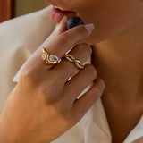 Anillo de Oro en Forma de Gota de Diamante Soletta