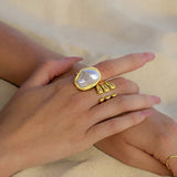 Anillo de Perla Dorada Charis