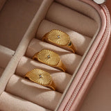 Anillo de Oro Aglaia