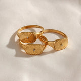 Anillo de Oro Aglaia