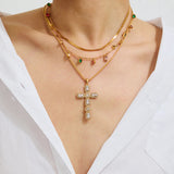 Collar de Cruz de Diamante Evangelina