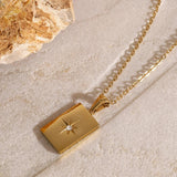 Collar Dorado Capa Raphaela