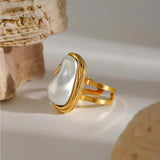 Anillo de Perla Dorada Charis