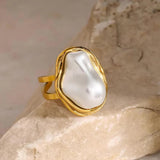Anillo de Perla Dorada Charis