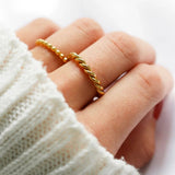 Anillo Melody Gold Twist